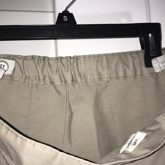 School Uniform Pleated Skirt Size 10 / Khaki - Picture 4 of 10